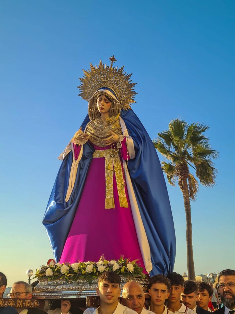 Crónica del traslado de La Reina de Todos los Santos al colegio de las esclavas
